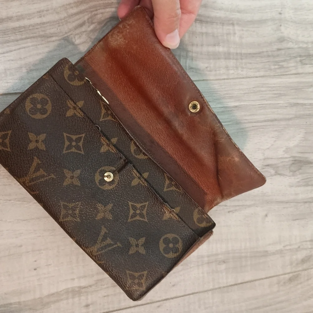 Louis Vuitton Monogram Sarah Long Wallet